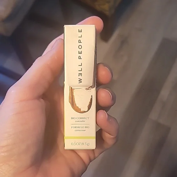 NIB W3ll People Bio Correct Concealer Correcteur Shade 15W - Picture 3 of 6